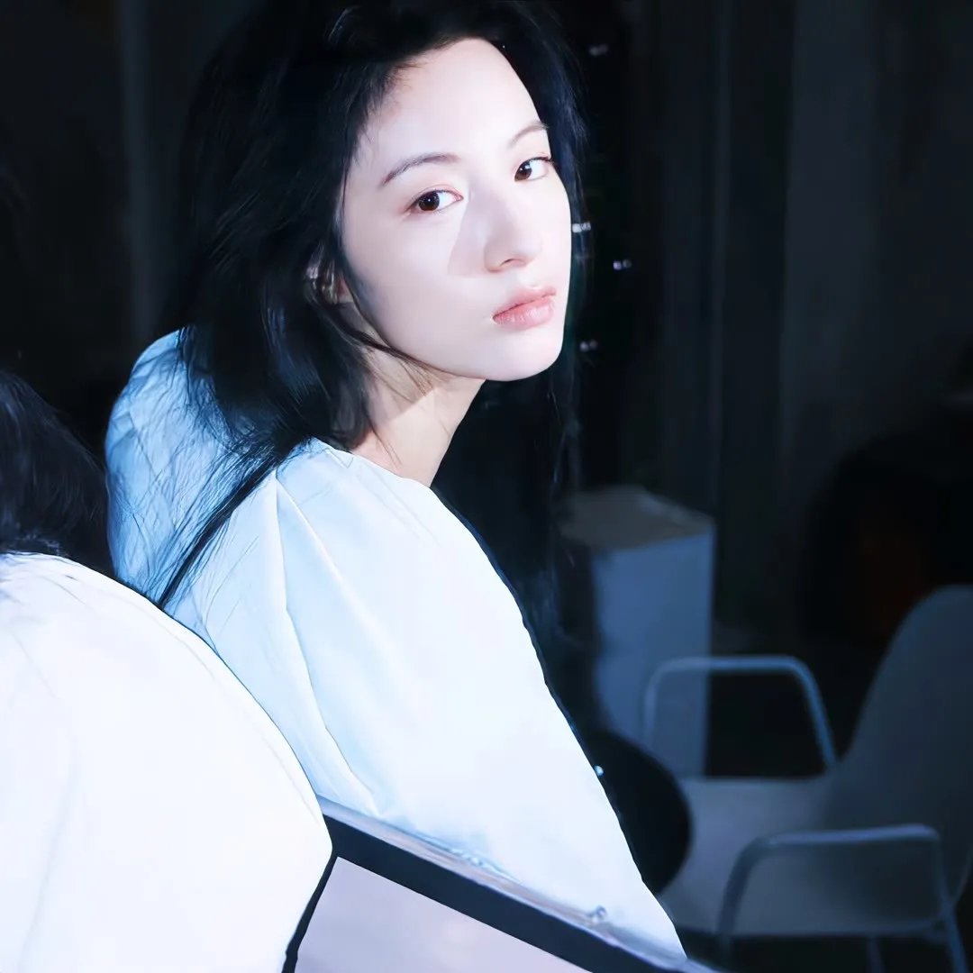 封门诡影